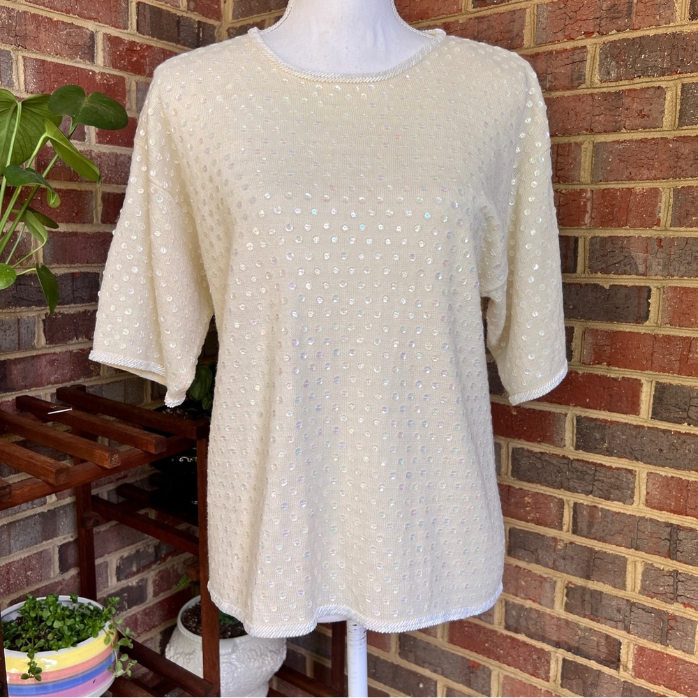 🐦‍🔥2 for $20🐦‍🔥 1980’s Counterparts cream beaded and sequin short sleeve sweater